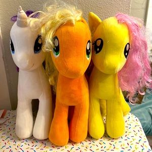 🚩donating tomorrow! Large TY My Little Pony “sparkle” plush babies 20inches